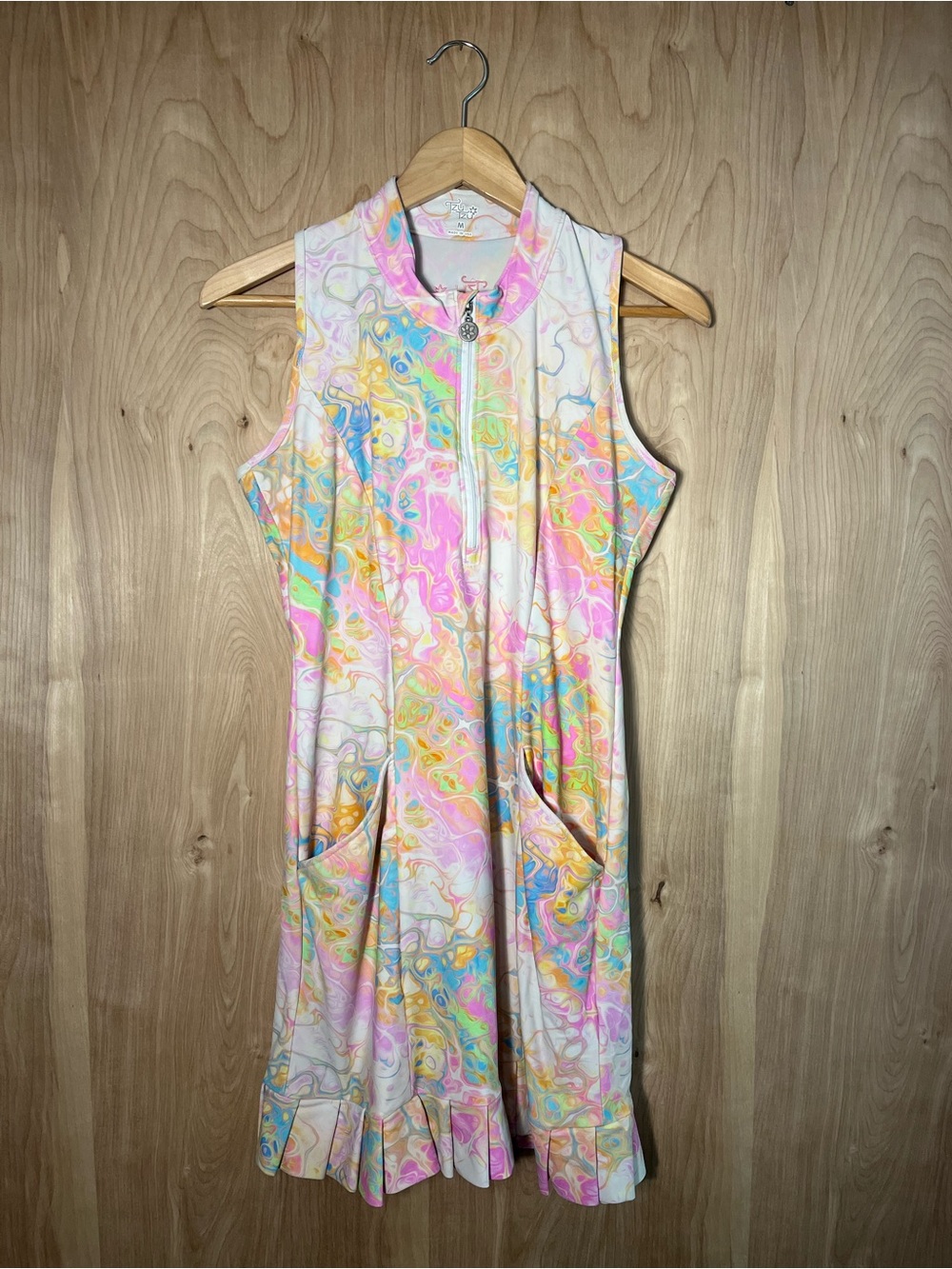 Tzu Tzu Golf Tennis Sport Dress Swirled Marble Colorful Pleated Hem Size Medium